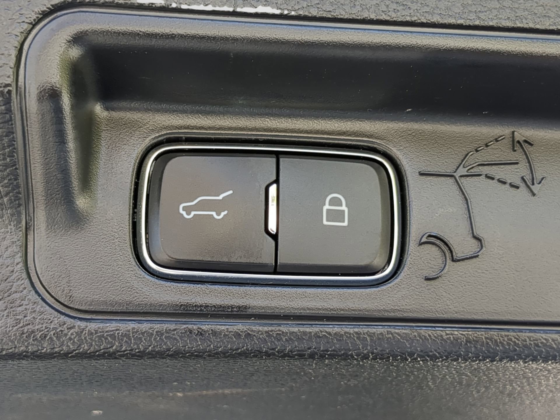 Certified 2022 Ford Explorer ST w/ Equipment Group 401A image 39