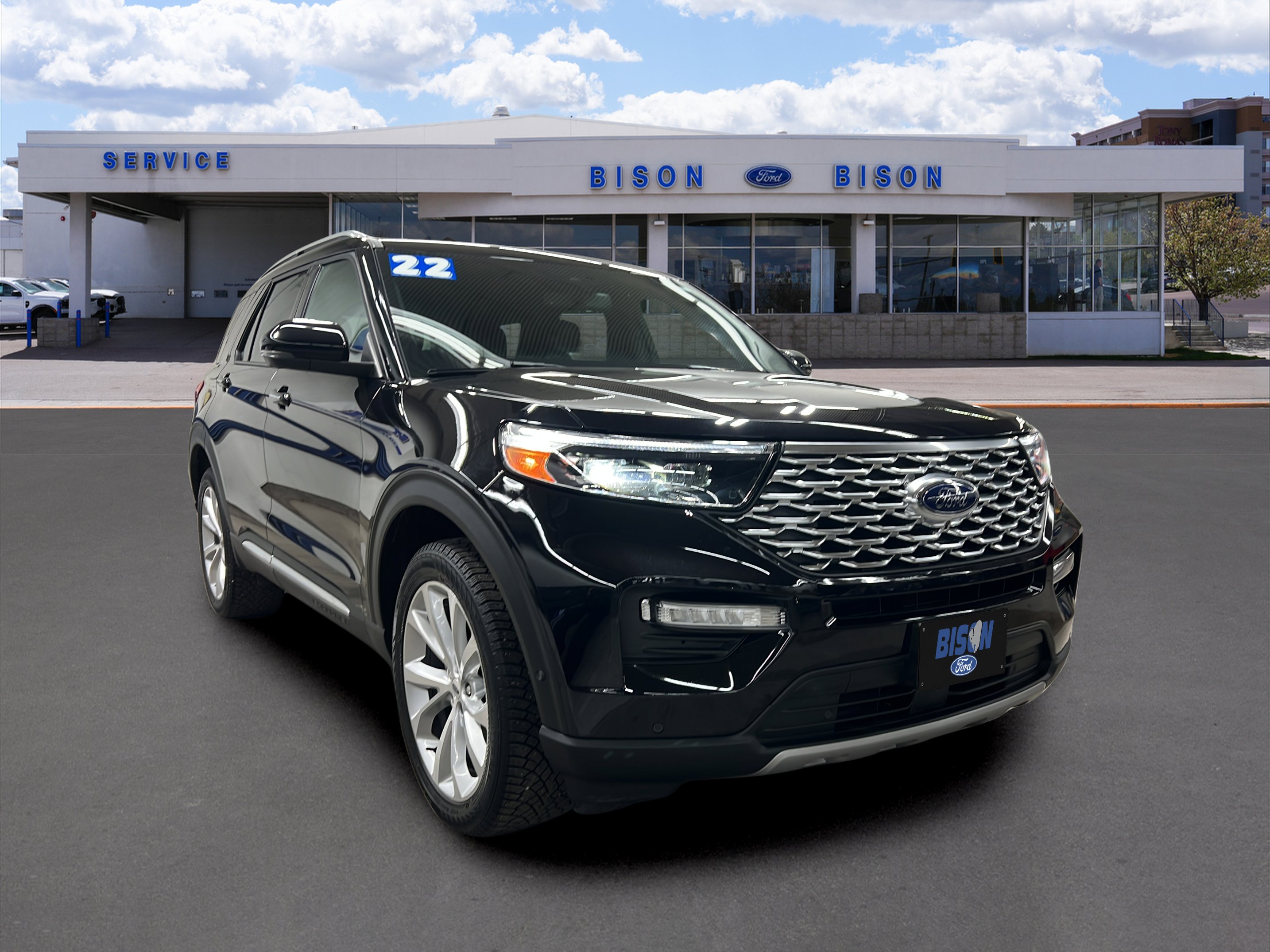 Certified 2022 Ford Explorer Platinum w/ Equipment Group 601A