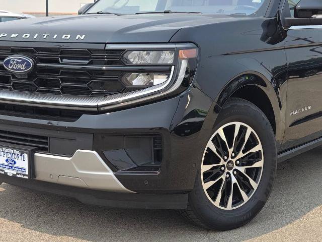 Certified 2025 Ford Expedition Platinum AWD/4WD image 3