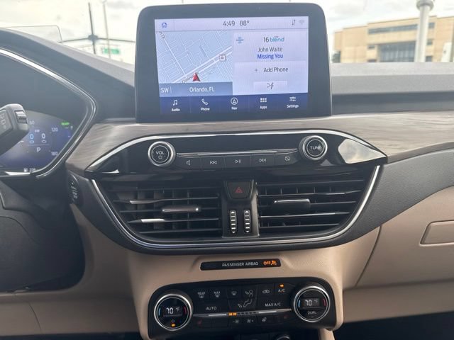 Certified 2020 Ford Escape Titanium FWD image 11