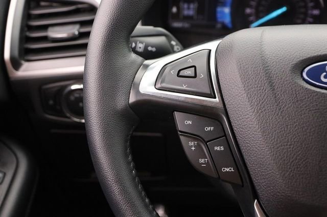 Certified 2024 Ford Edge SEL image 11