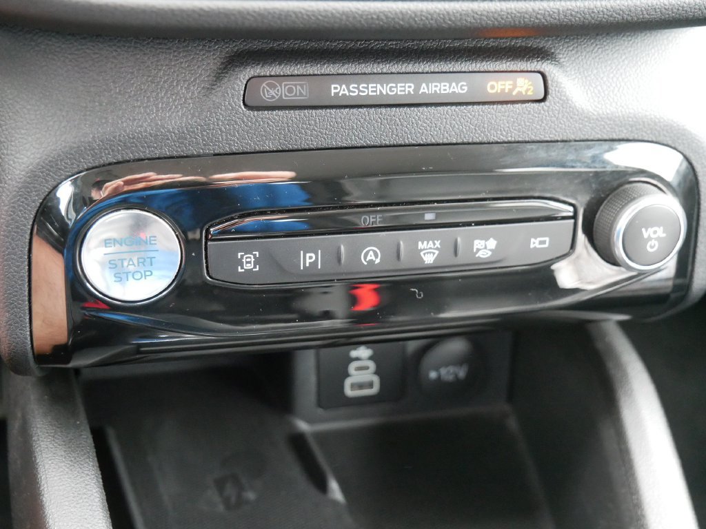 Certified 2024 Ford Escape Platinum AWD/4WD image 22