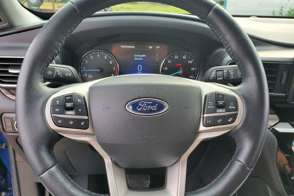 Certified 2022 Ford Explorer Limited w/ Equipment Group 301A RWD image 6