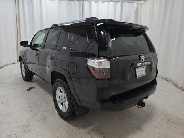 Used 2021 Toyota 4Runner SR5 AWD/4WD image 12