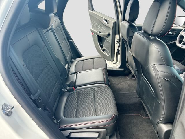 Certified 2023 Ford Escape ST-Line AWD/4WD image 34