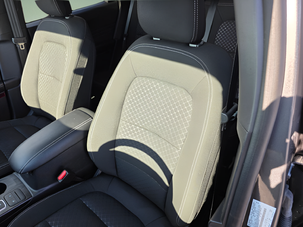 Certified 2024 Ford Escape Active AWD/4WD image 14