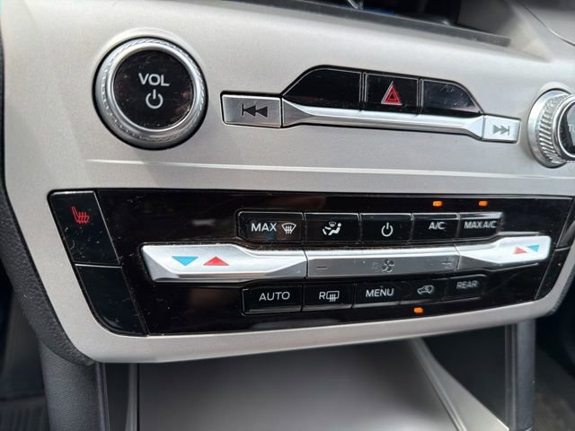 Certified 2024 Ford Explorer XLT image 29