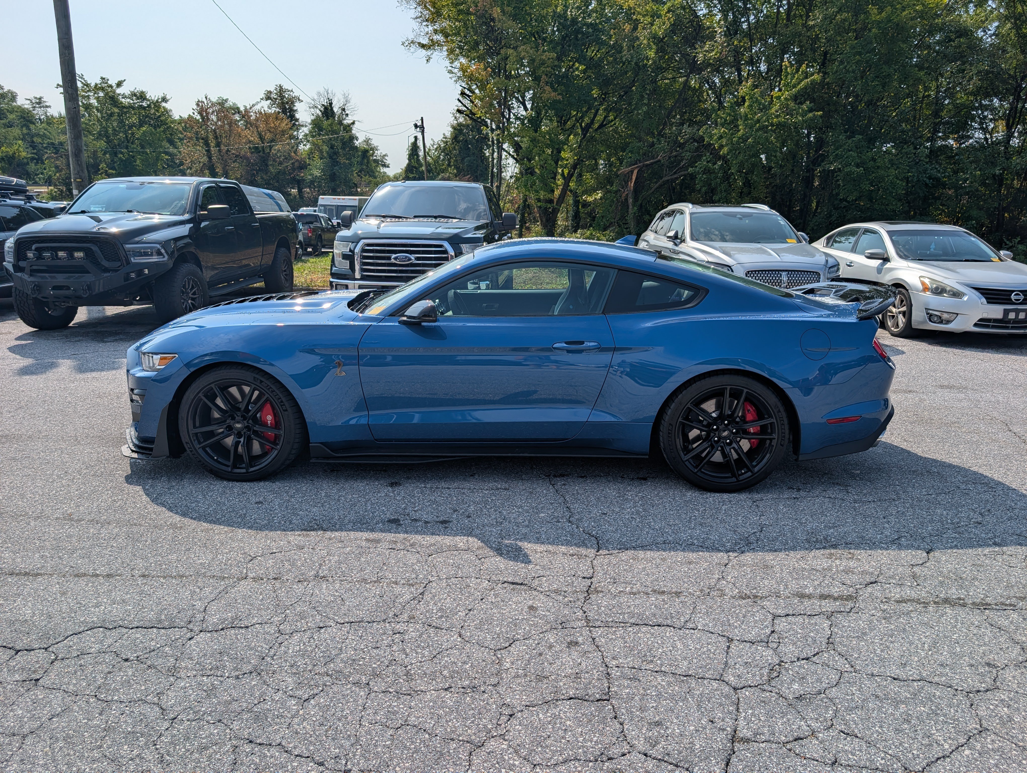 Certified 2020 Ford Mustang Shelby GT500 w/ Technology Package RWD image 3