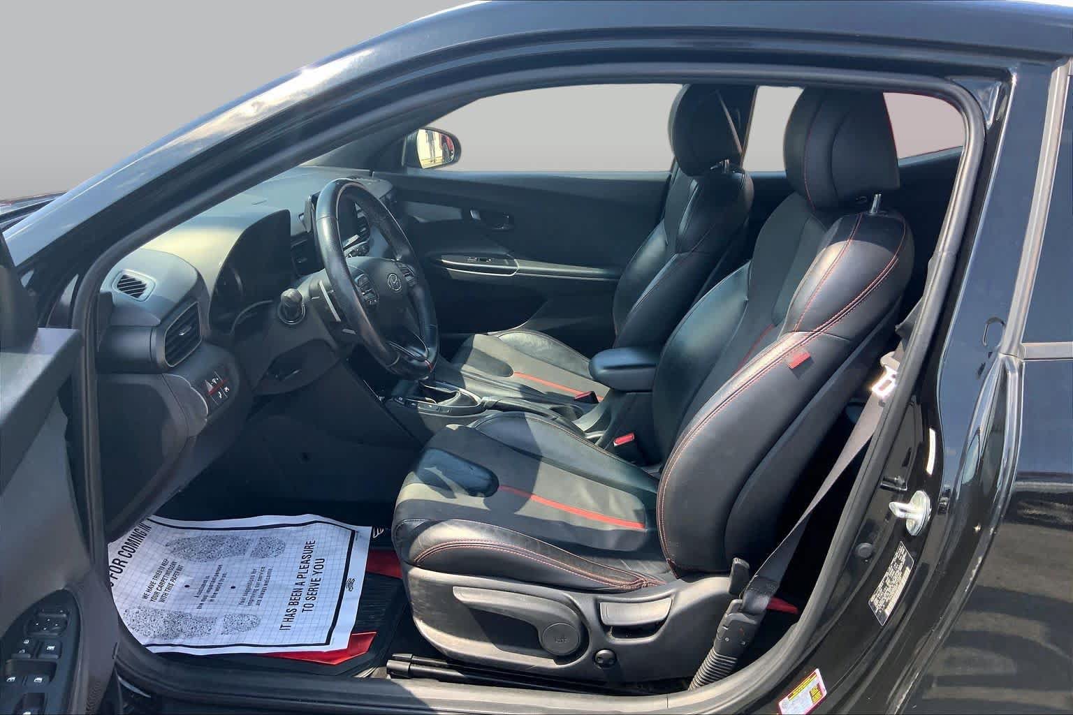 Used 2020 Hyundai Veloster Turbo FWD image 8