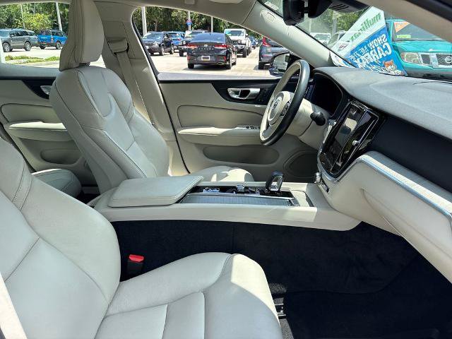 Used 2024 Volvo S60 B5 Plus AWD/4WD image 28