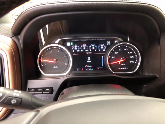 Used 2022 Chevrolet Silverado 2500 High Country w/ Technology Package AWD/4WD image 14