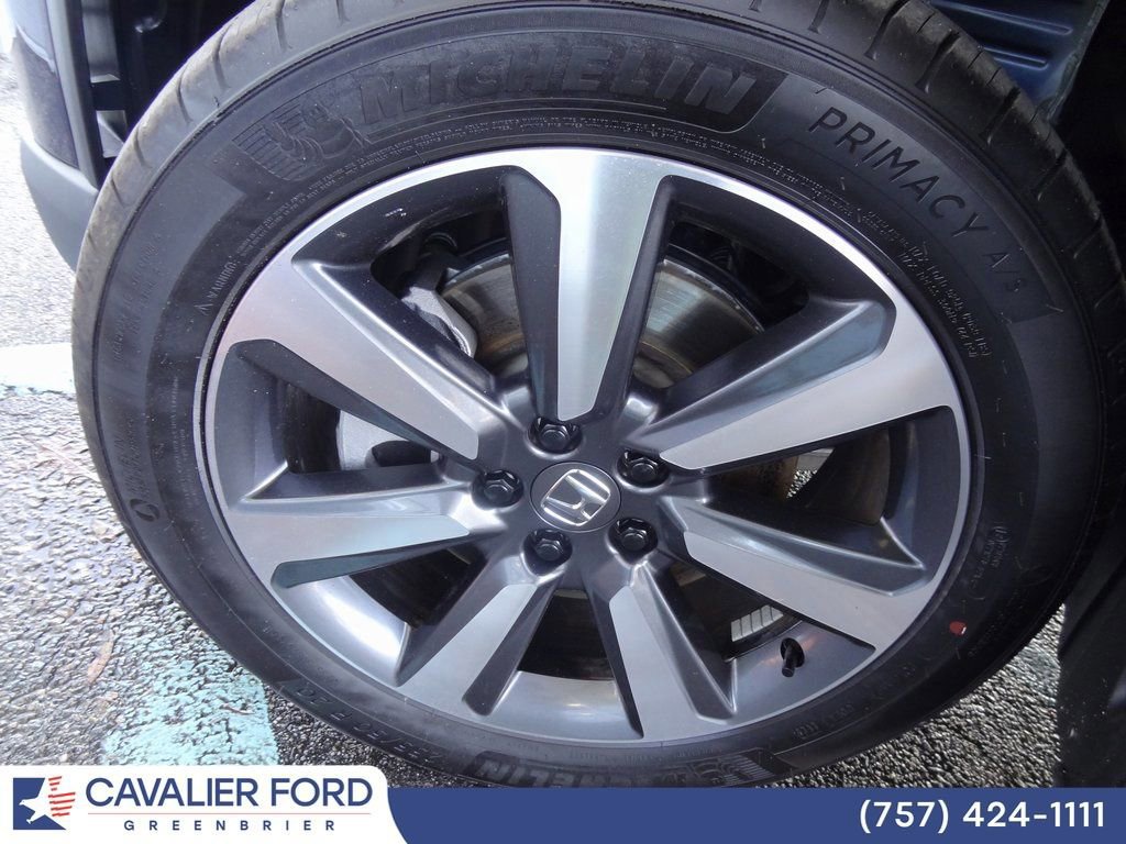 Used 2025 Honda Pilot Touring image 44