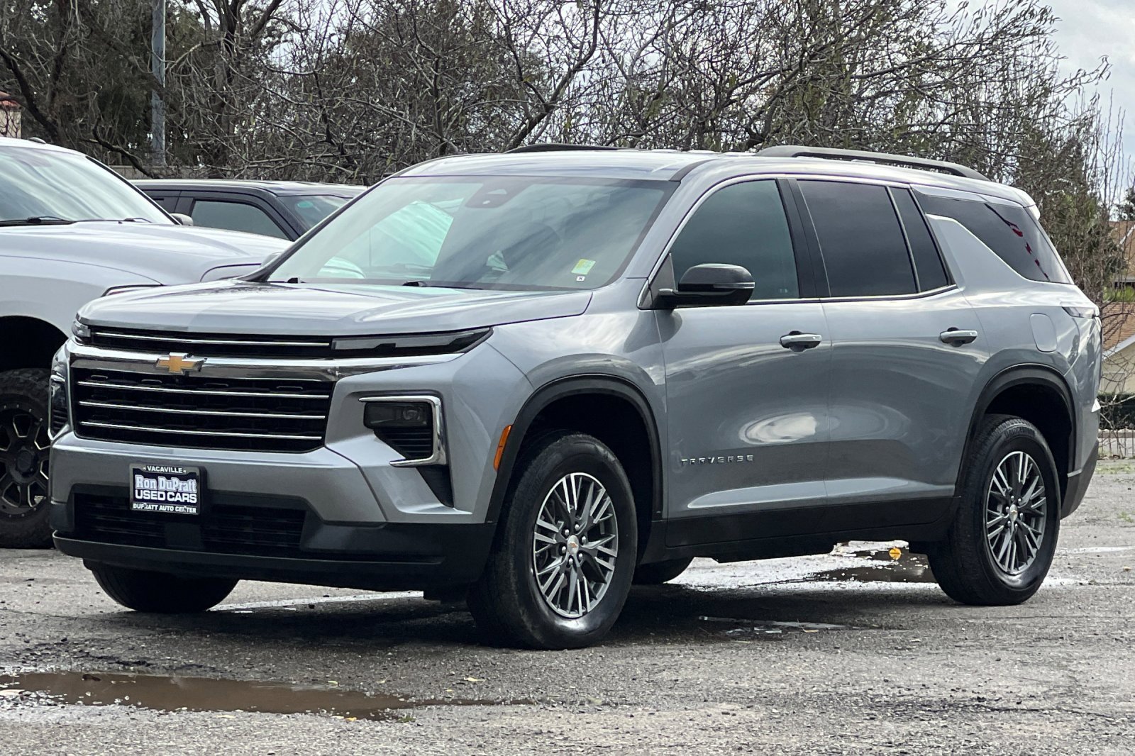 Used 2024 Chevrolet Traverse LT image 8