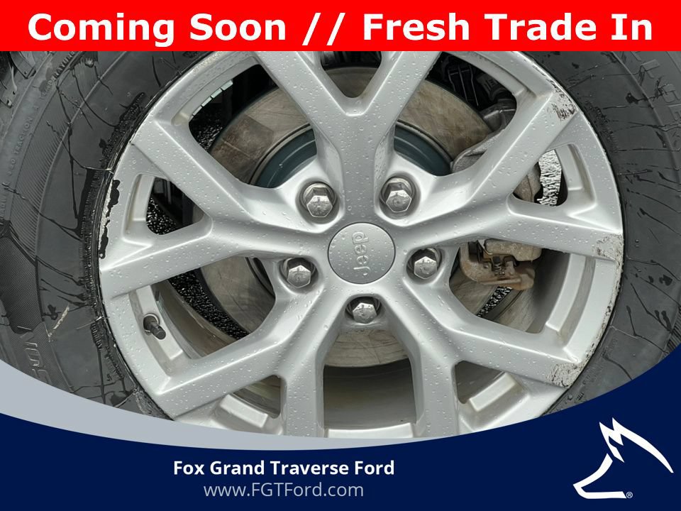Used 2023 Jeep Grand Cherokee Limited AWD/4WD image 6