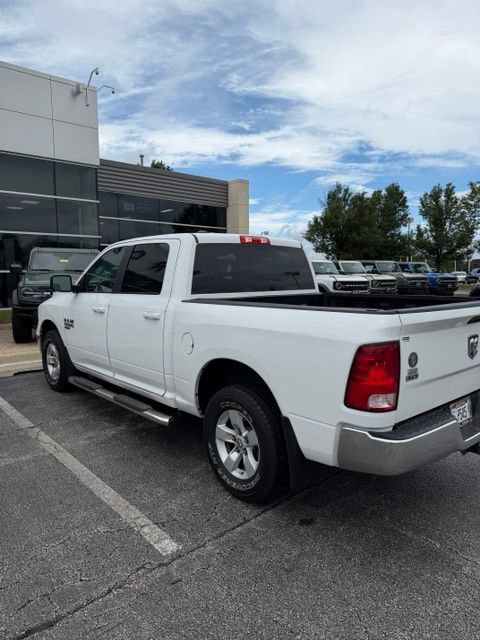 Used 2021 RAM 1500 Classic SLT AWD/4WD image 2