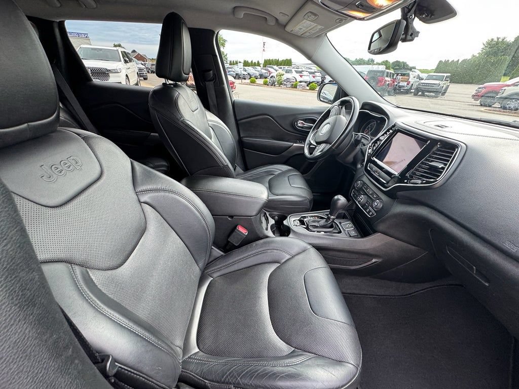 Used 2020 Jeep Cherokee Limited FWD image 12