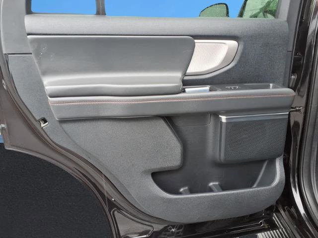 Certified 2025 Ford Expedition Active AWD/4WD image 24