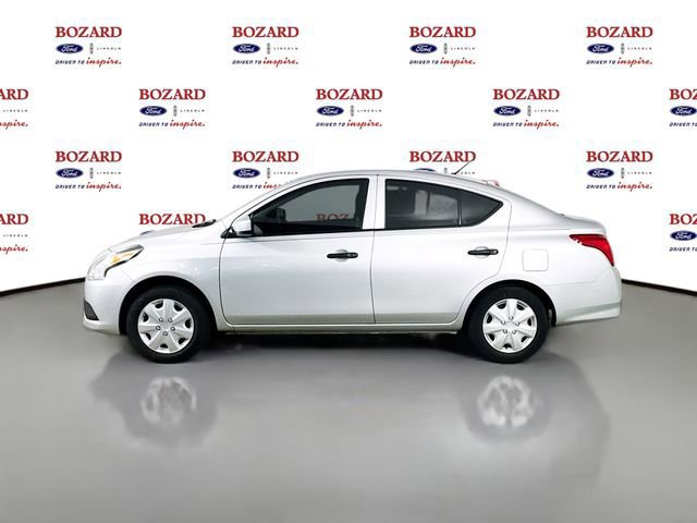 Used 2018 Nissan Versa S image 2
