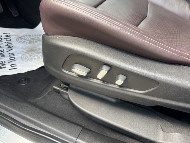 Used 2020 Cadillac XT6 Premium Luxury AWD/4WD image 19