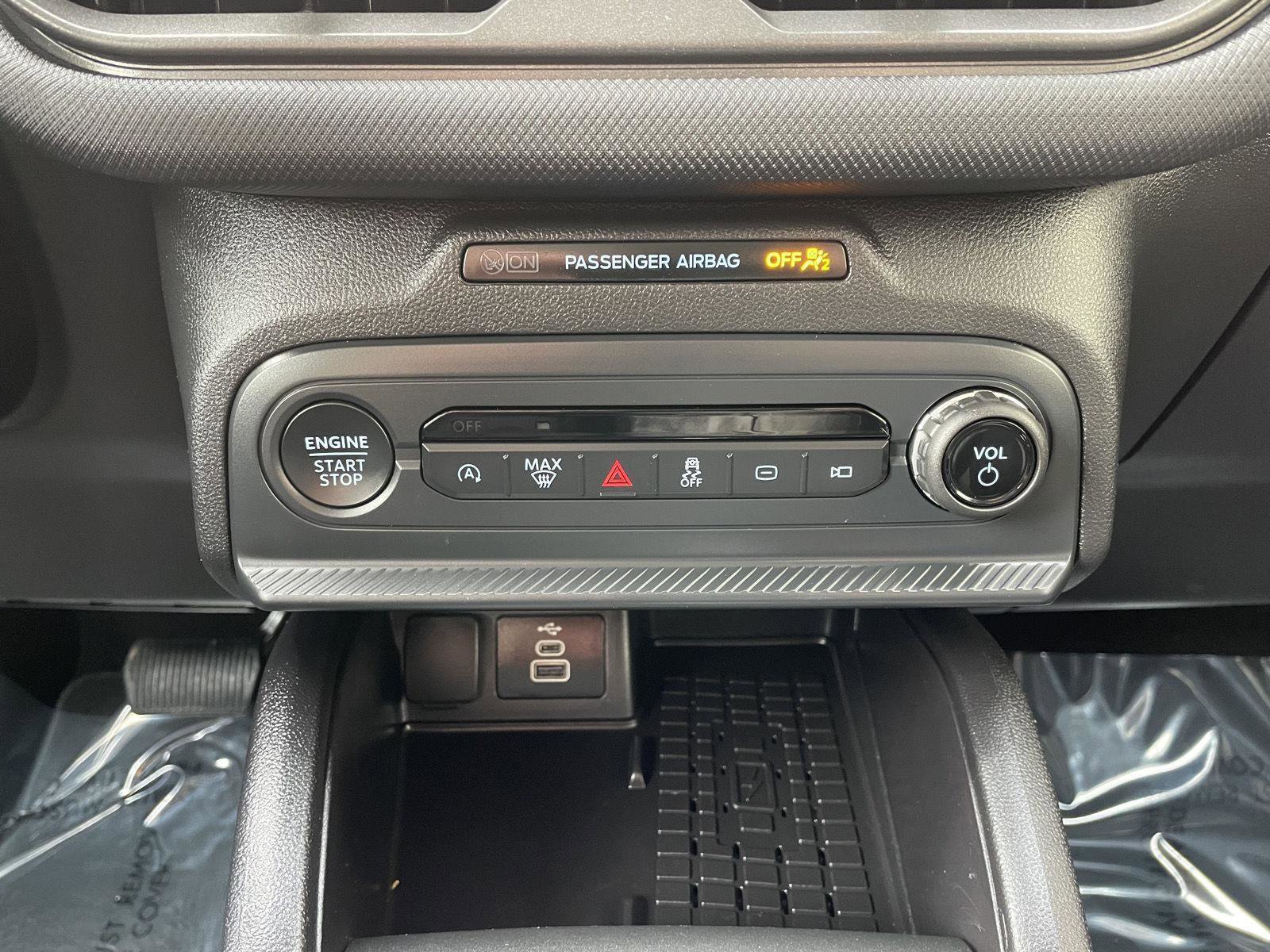 Certified 2025 Ford Bronco Sport Big Bend AWD/4WD image 24