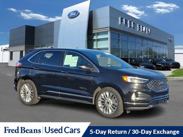 Certified 2022 Ford Edge Titanium w/ Equipment Group 301A image 10