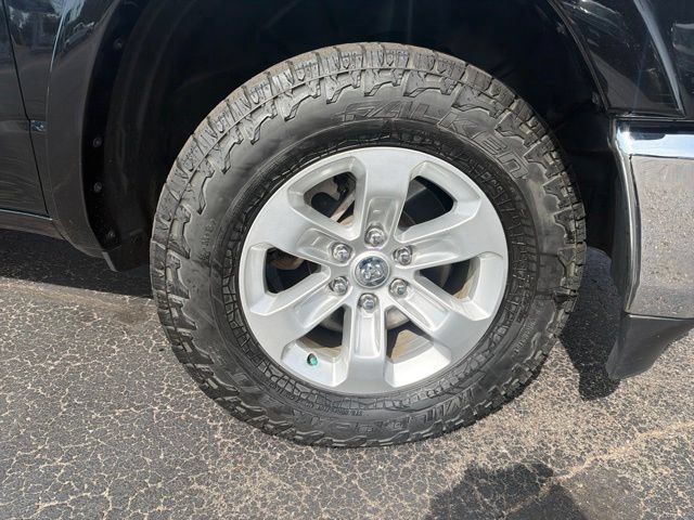 Used 2021 RAM 1500 Laramie AWD/4WD image 2
