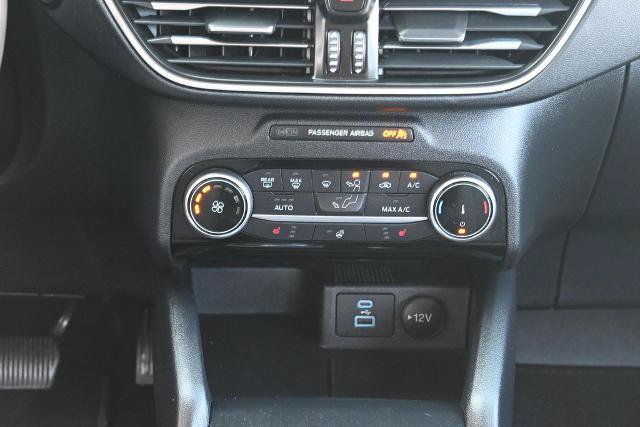 Certified 2022 Ford Escape SE w/ Cold Weather Package FWD image 27