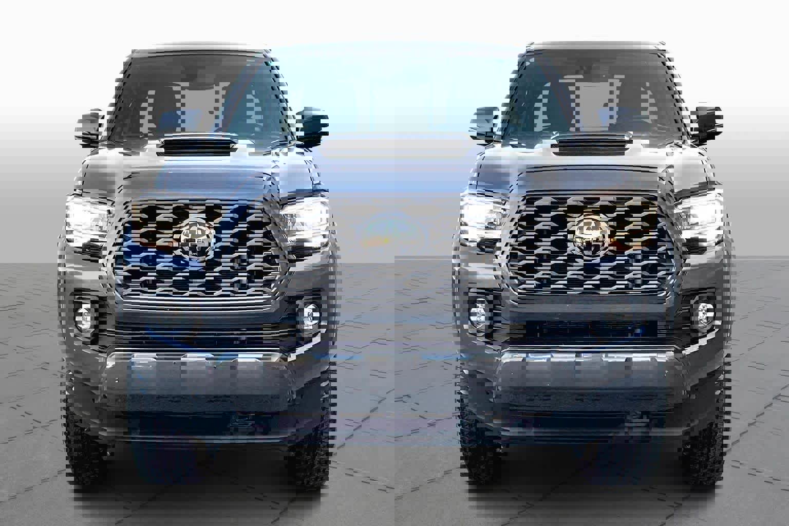 Used 2022 Toyota Tacoma TRD Sport w/ TRD Premium Sport Package image 8