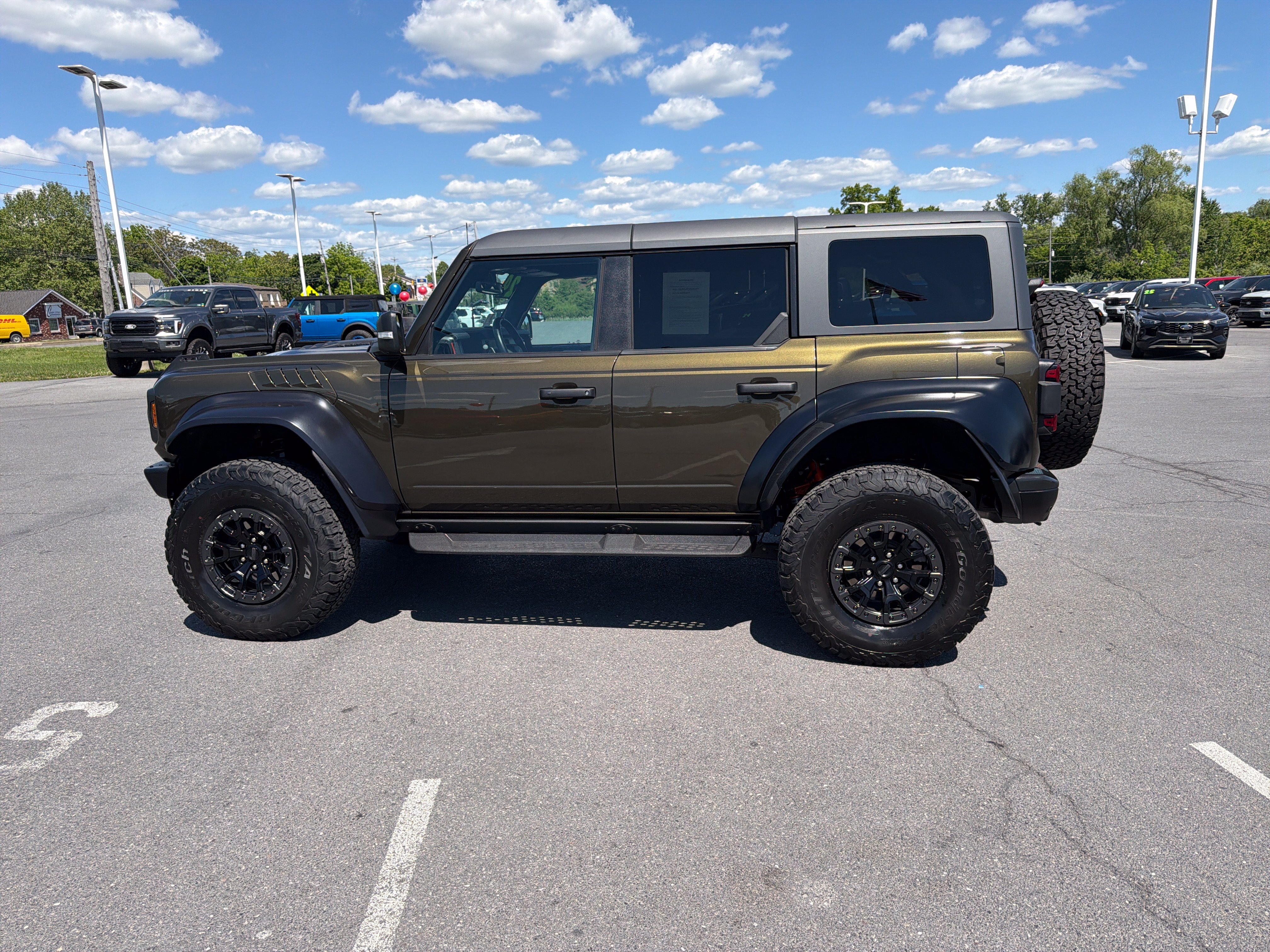 Certified 2024 Ford Bronco Raptor w/ Interior Carbon Fiber Pack 6 AWD/4WD image 7