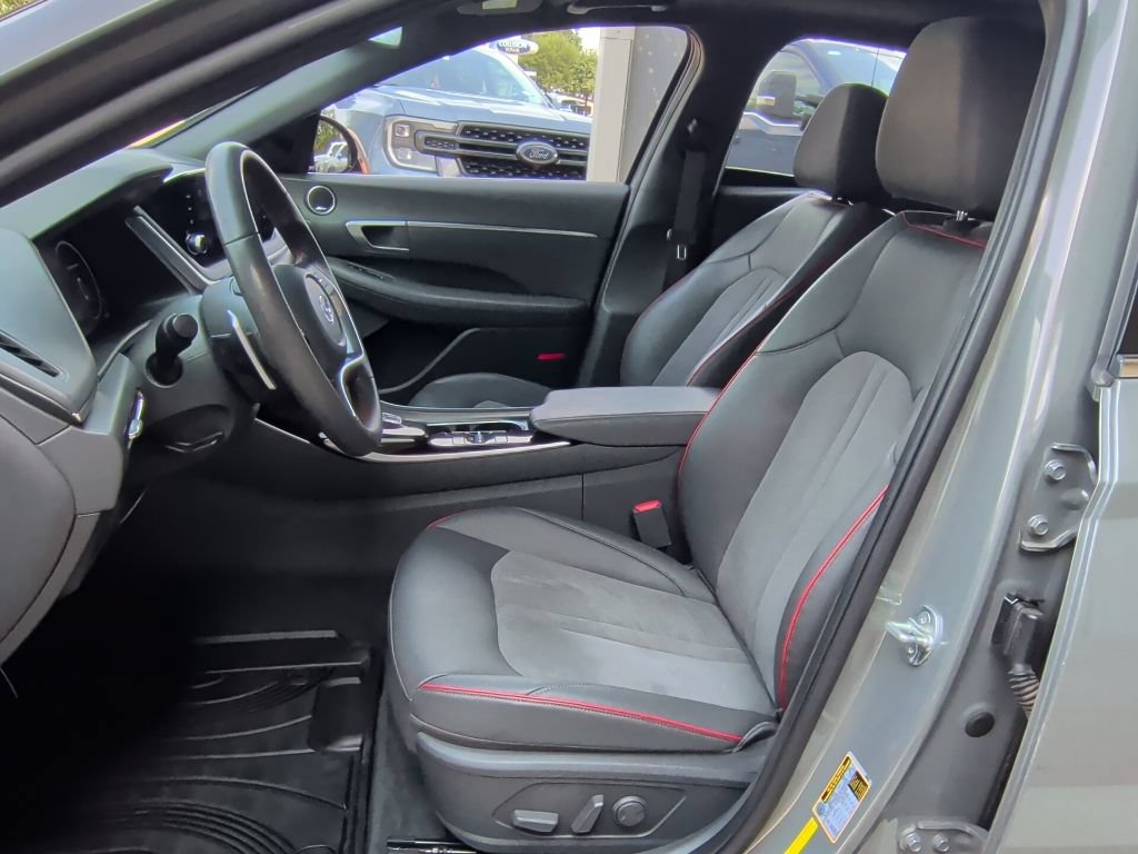 Used 2022 Hyundai Sonata SEL Plus w/ Cargo Package FWD image 9