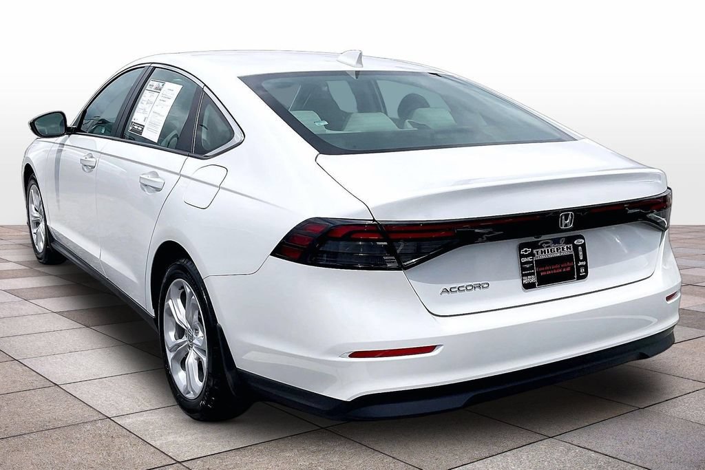 Used 2025 Honda Accord LX image 2