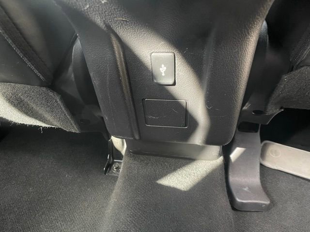 Used 2019 Mitsubishi Outlander LE image 35