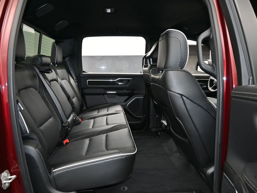 Used 2025 RAM 1500 Laramie AWD/4WD image 37