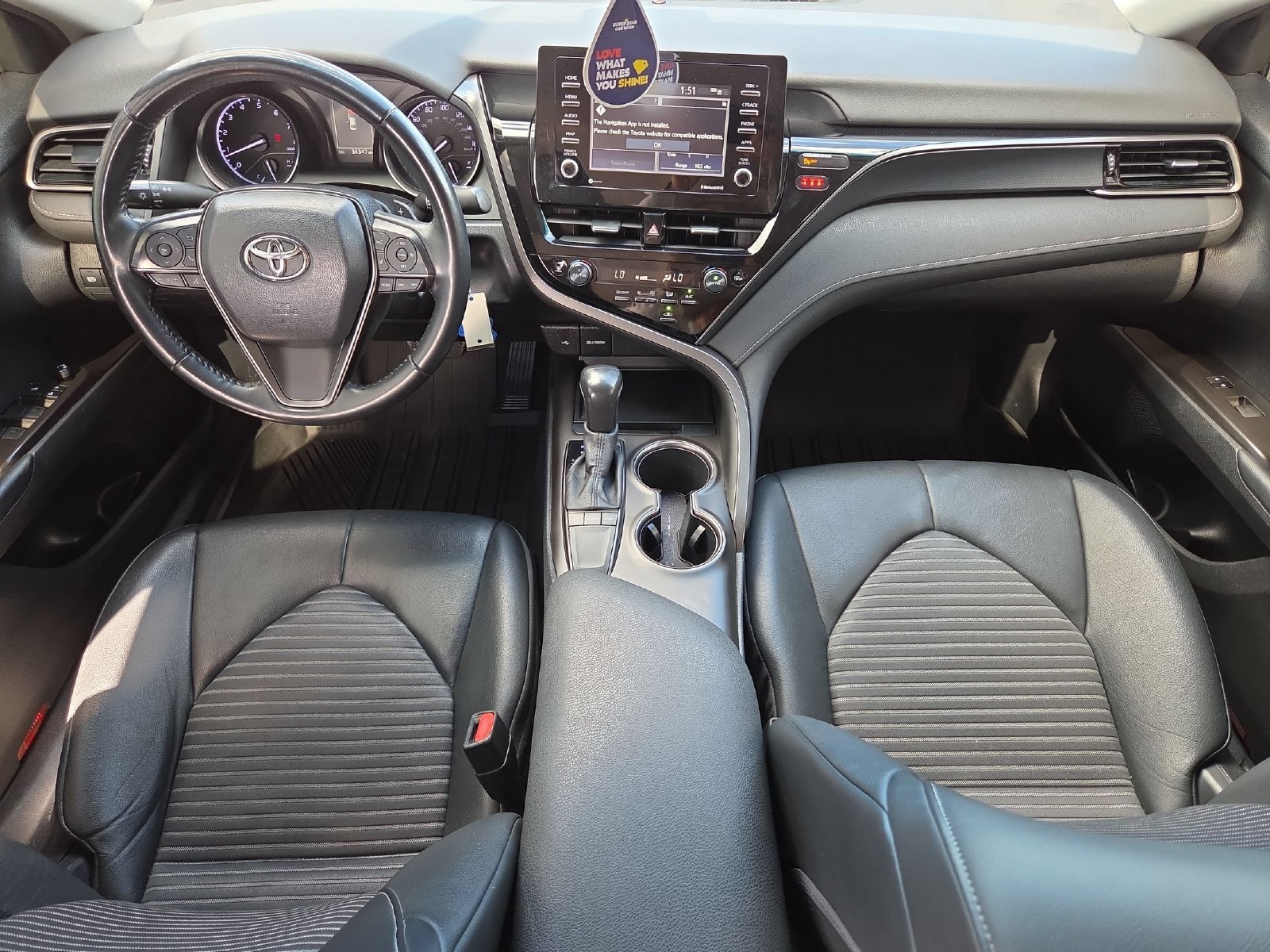 Used 2022 Toyota Camry SE FWD image 23