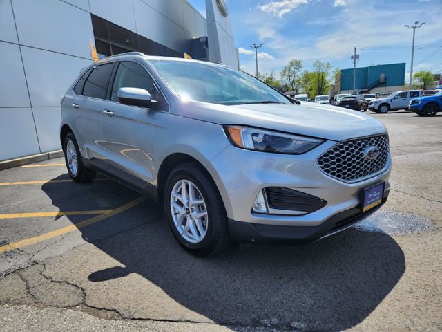 Certified 2023 Ford Edge SEL w/ Convenience Package AWD/4WD image 10