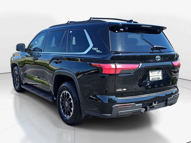 Used 2024 Toyota Sequoia SR5 w/ SR5 Premium Package AWD/4WD image 5