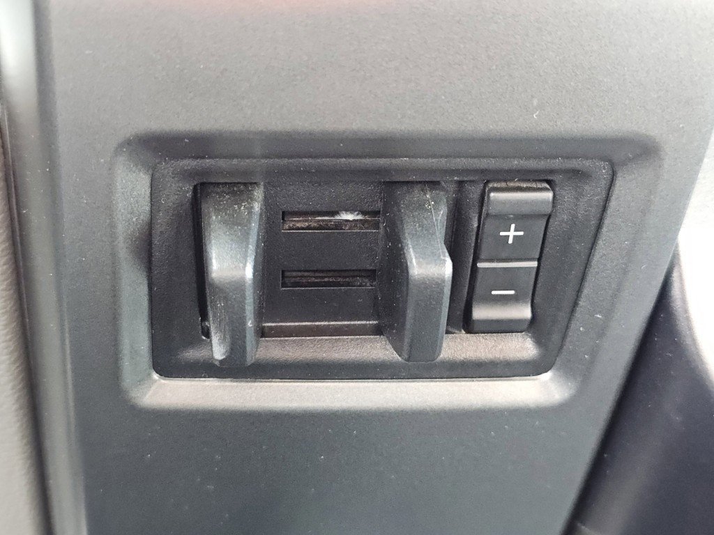 Certified 2022 Ford F350 XLT w/ XLT Value Package image 15