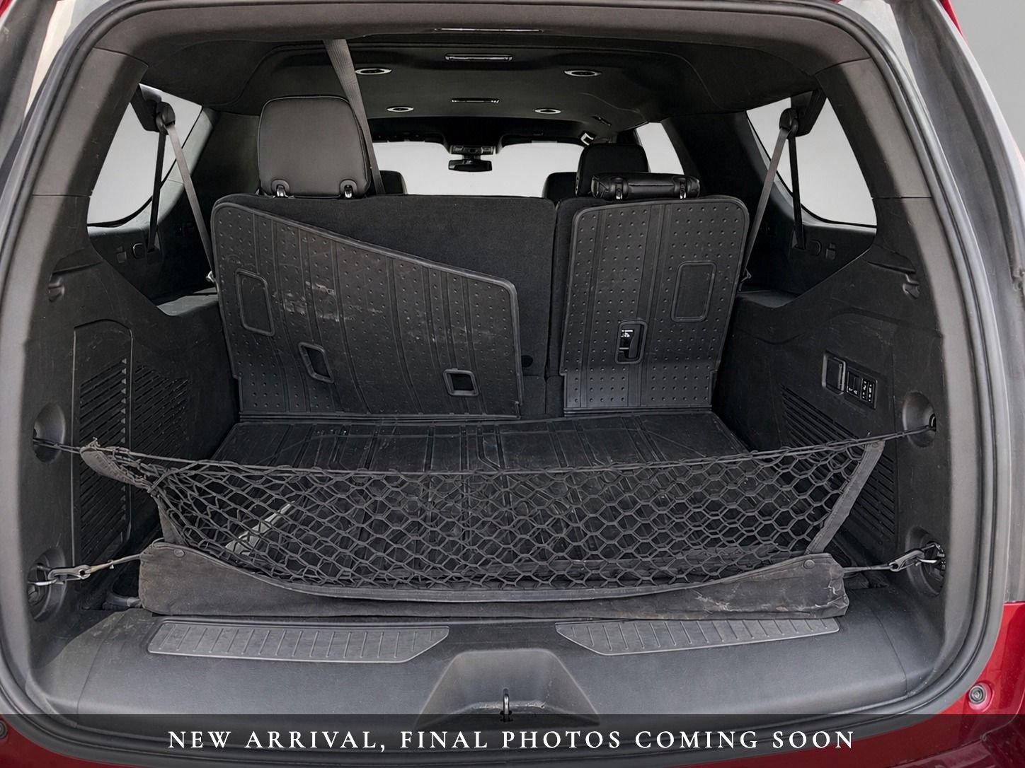 Used 2022 Chevrolet Suburban RST w/ Luxury Package AWD/4WD image 6