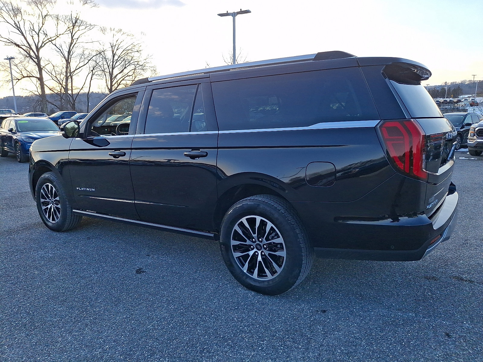 Certified 2025 Ford Expedition Max Platinum image 2