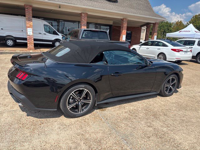 Certified 2025 Ford Mustang Premium RWD image 5
