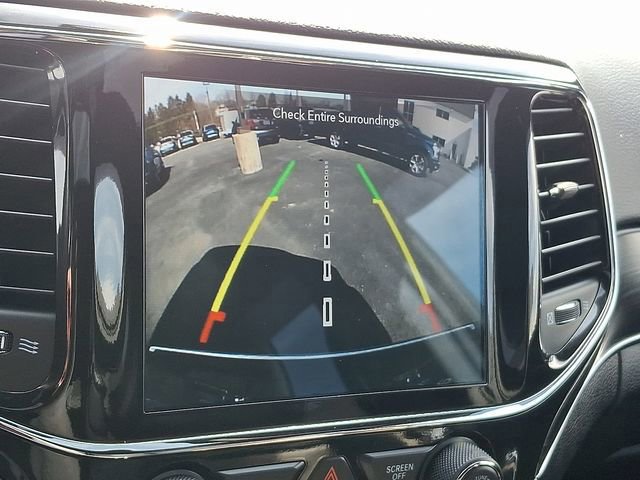 Used 2021 Jeep Grand Cherokee Limited image 19