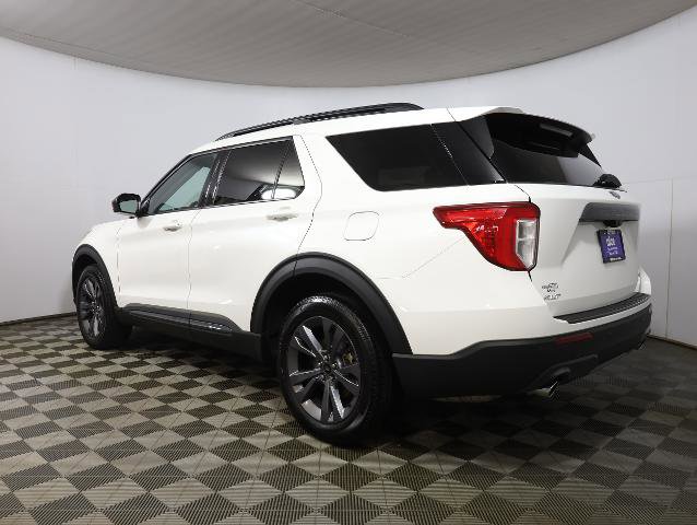 Certified 2023 Ford Explorer XLT w/ Equipment Group 202A AWD/4WD image 7
