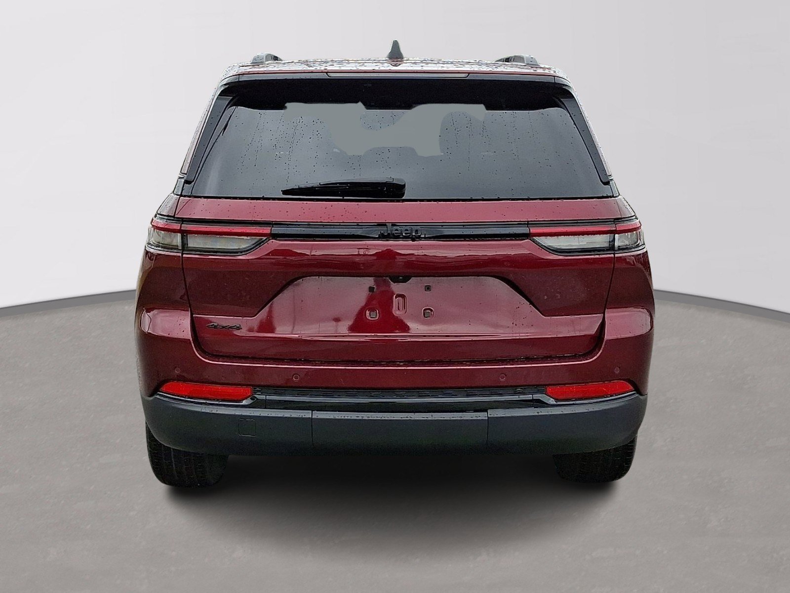 Used 2025 Jeep Grand Cherokee Altitude AWD/4WD image 5