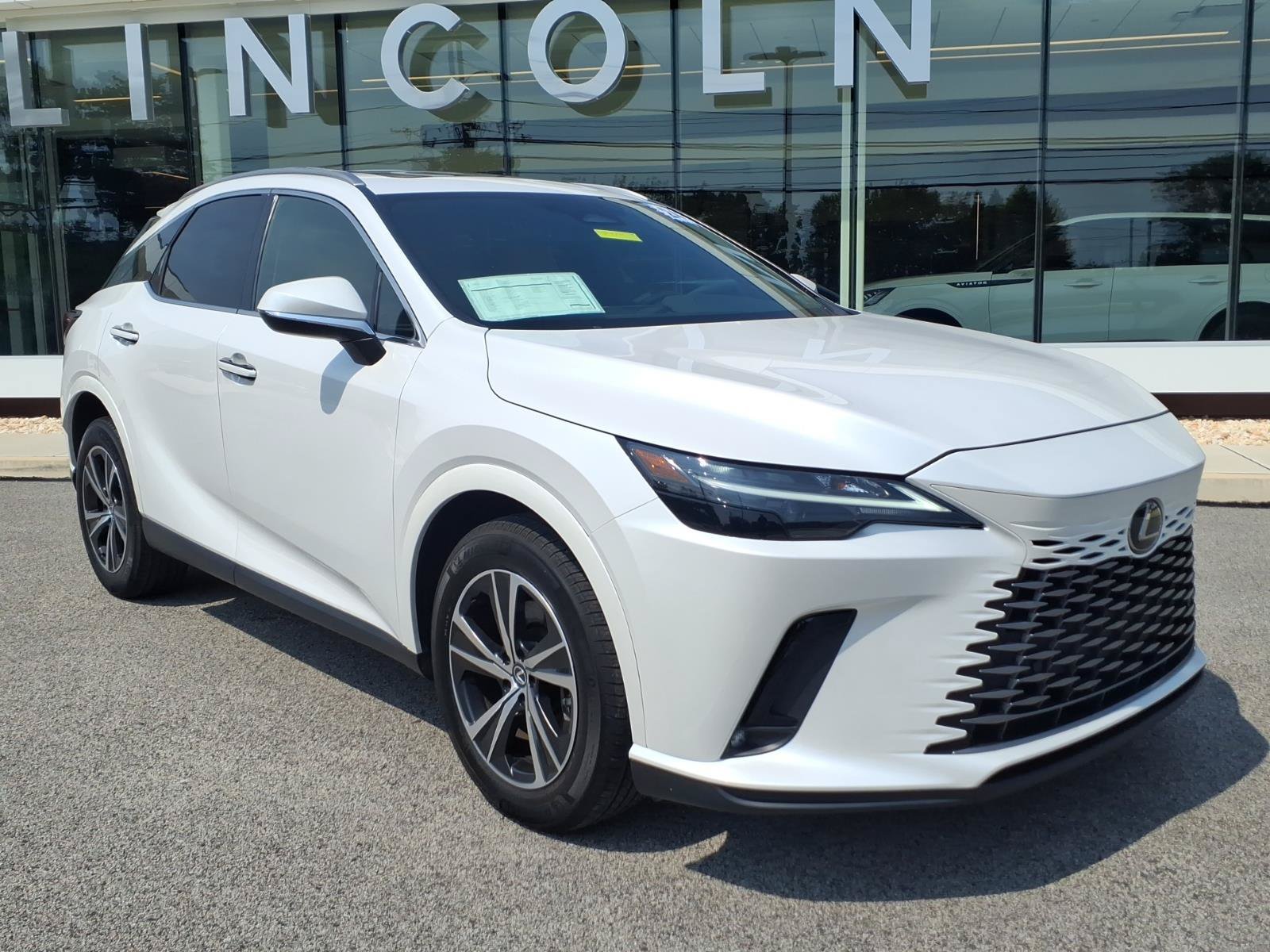 Used 2024 Lexus RX 350 Premium w/ Cold Area Package AWD/4WD image 2