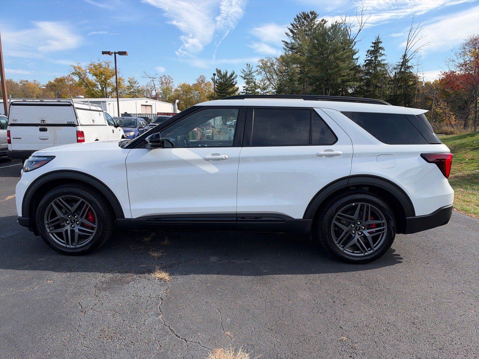 Certified 2026 Ford Explorer ST AWD/4WD image 5