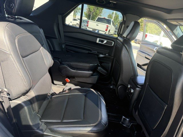 Certified 2020 Ford Explorer XLT w/ Equipment Group 202A AWD/4WD image 36