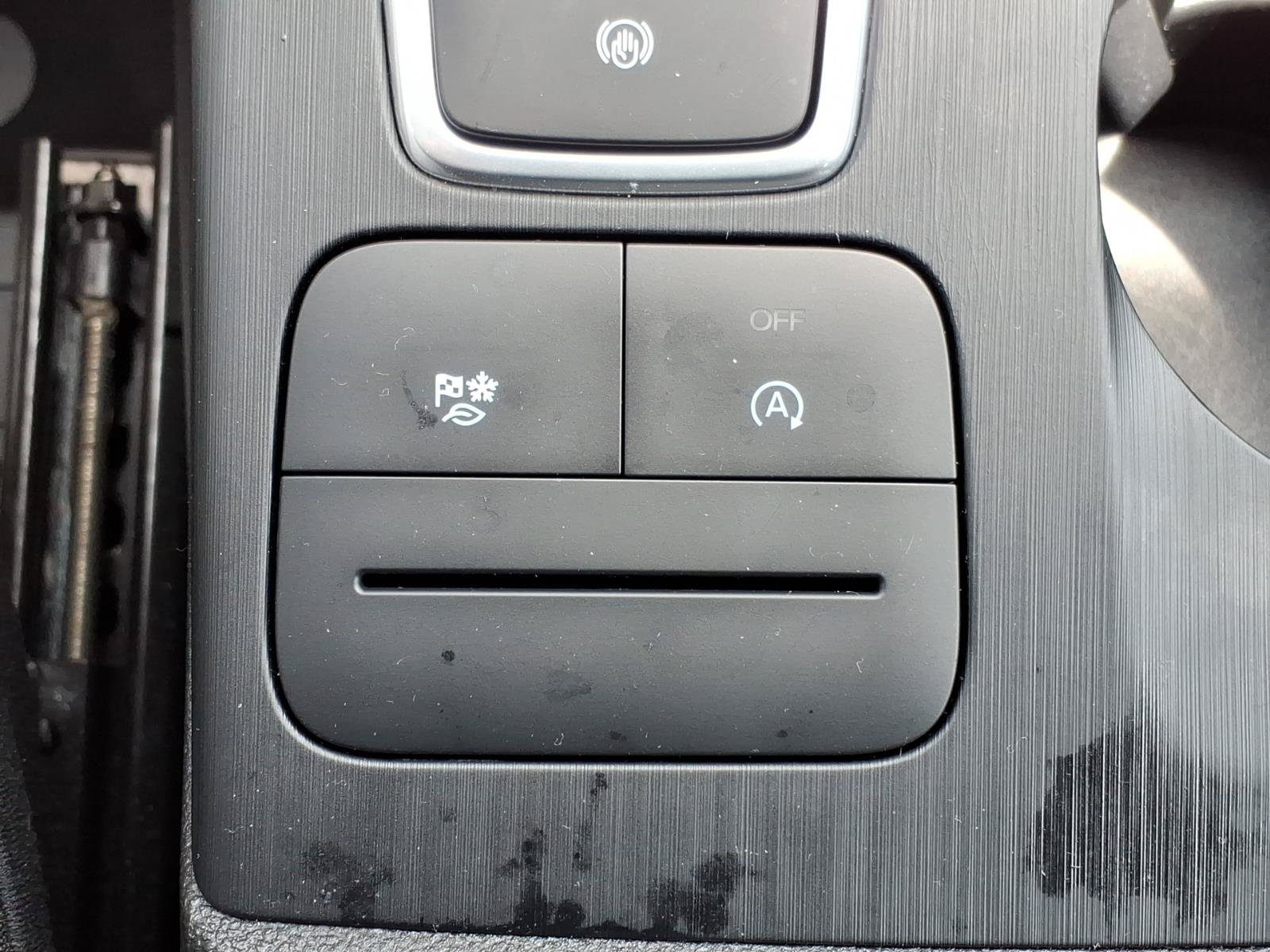 Certified 2023 Ford Escape Active AWD/4WD image 21