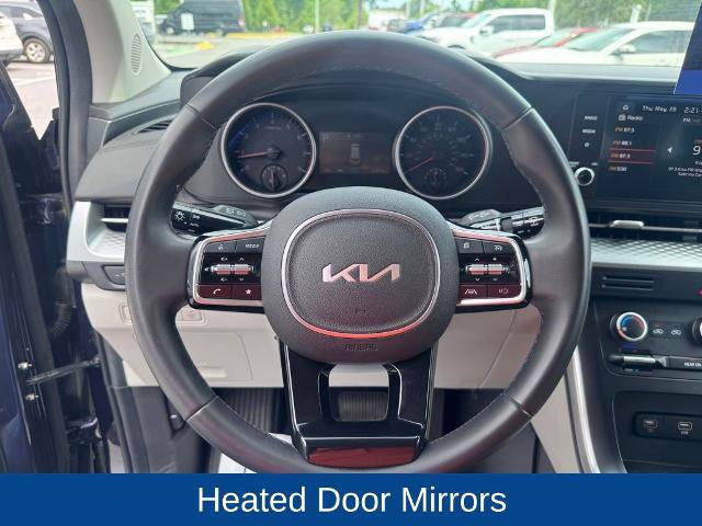 Used 2024 Kia Carnival LX FWD image 15