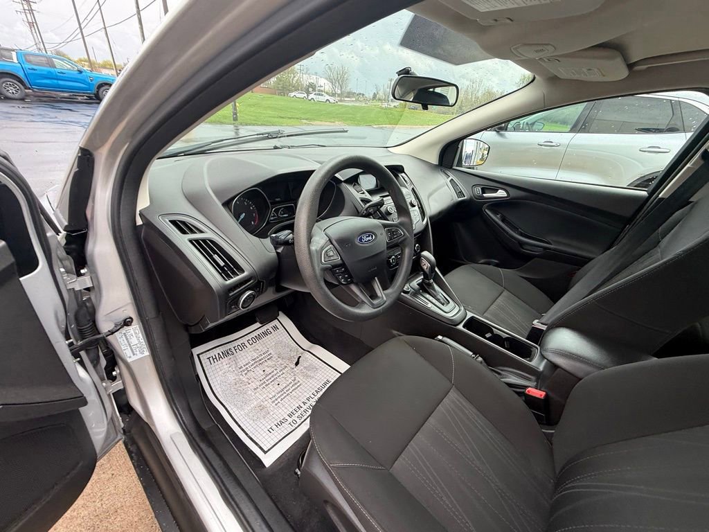 Certified 2017 Ford Focus SE FWD image 18