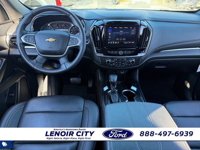 Used 2023 Chevrolet Traverse LT image 15